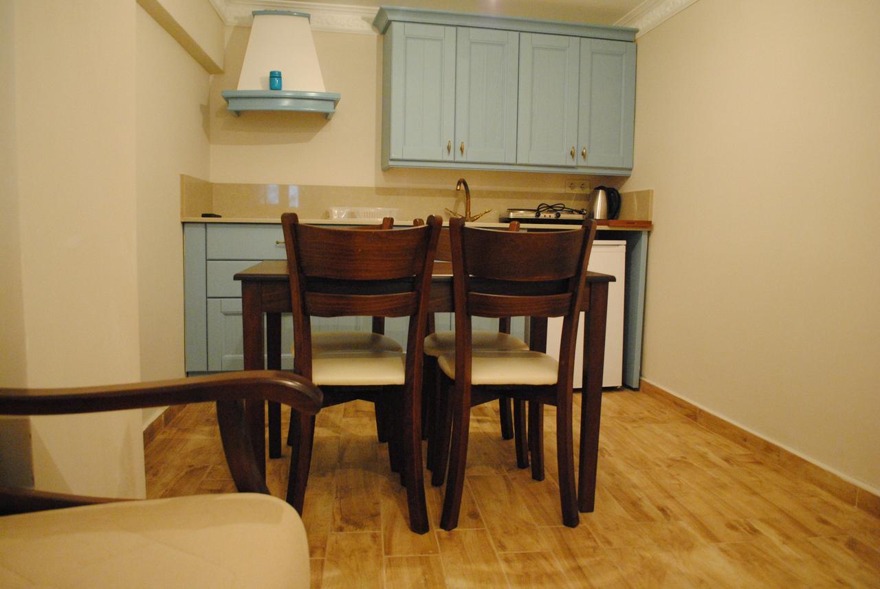 ไซเลนอส บูติก โฮเทล Apartment เซเฟริฮิซาร์ ภายนอก รูปภาพ